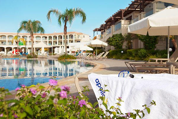 Mythos Beach Resort op Rhodos, een van de favoriete hotels van onze gasten